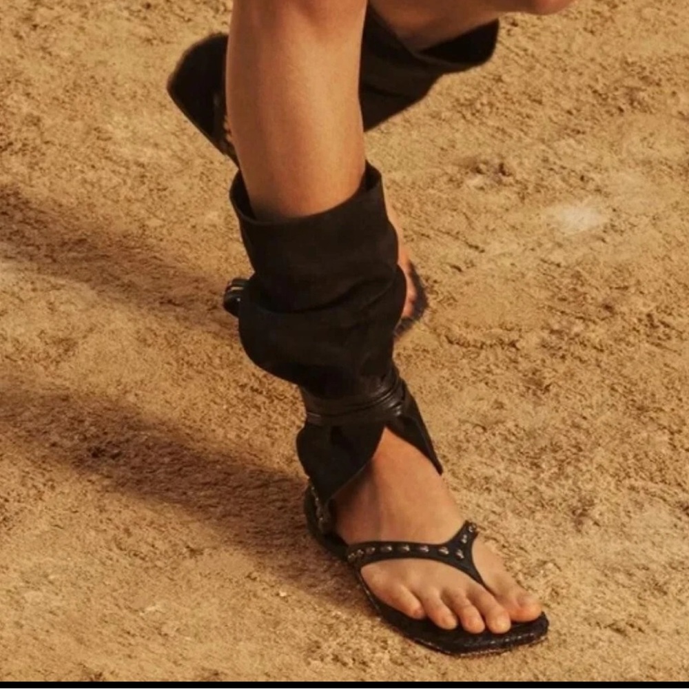 NWT ZARA LIMITED EDITION HIGH SHAFT LEATHER SANDALS Retail: $700
